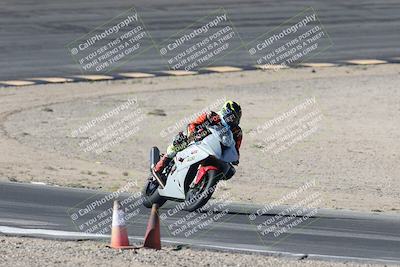 media/Oct-30-2025-Racers Edge (Thu) [[dabbdaf680]]/3-B Group/Session 2 (Bowl Exit)/